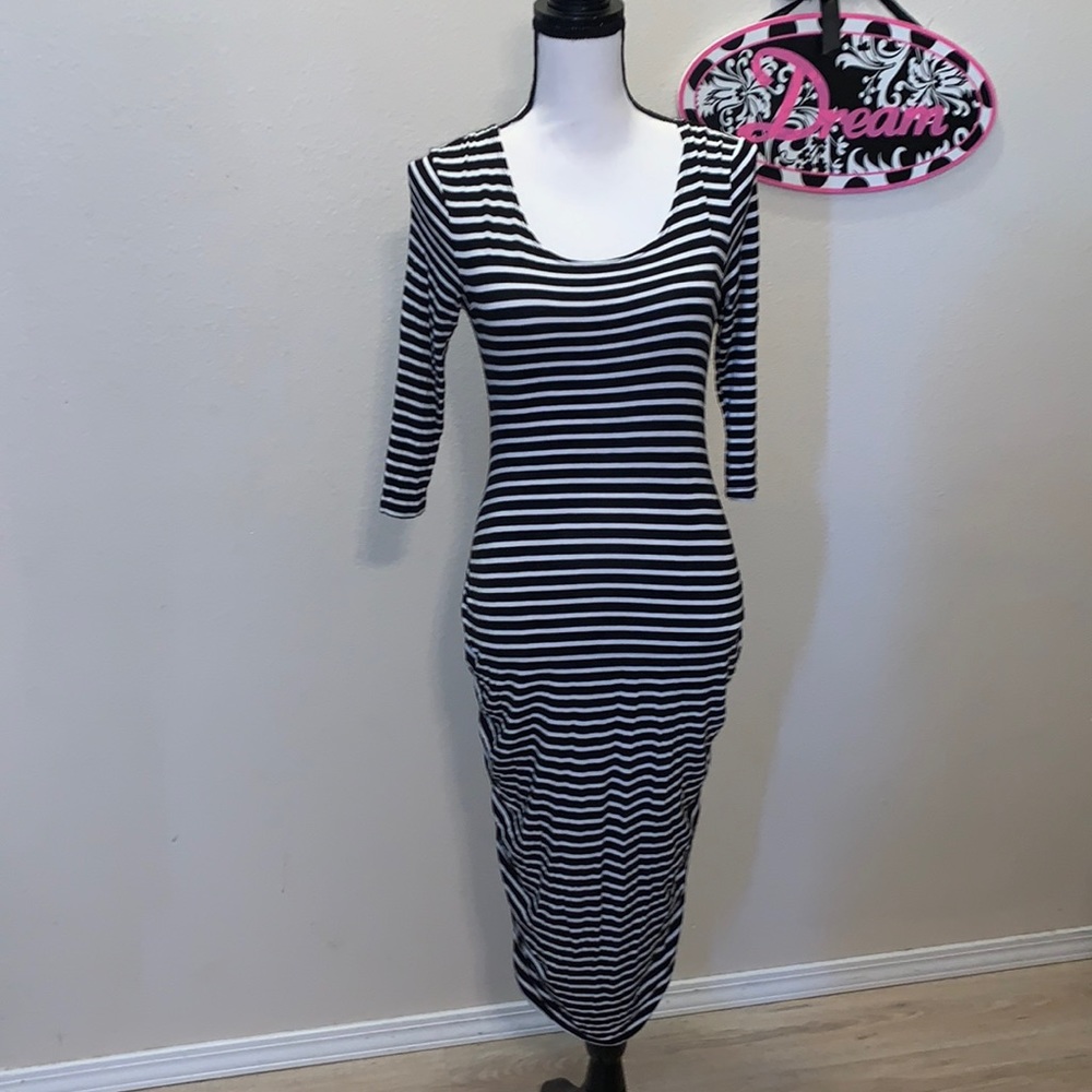 Hot Gal Maternity striped ruched sides bodycon dress